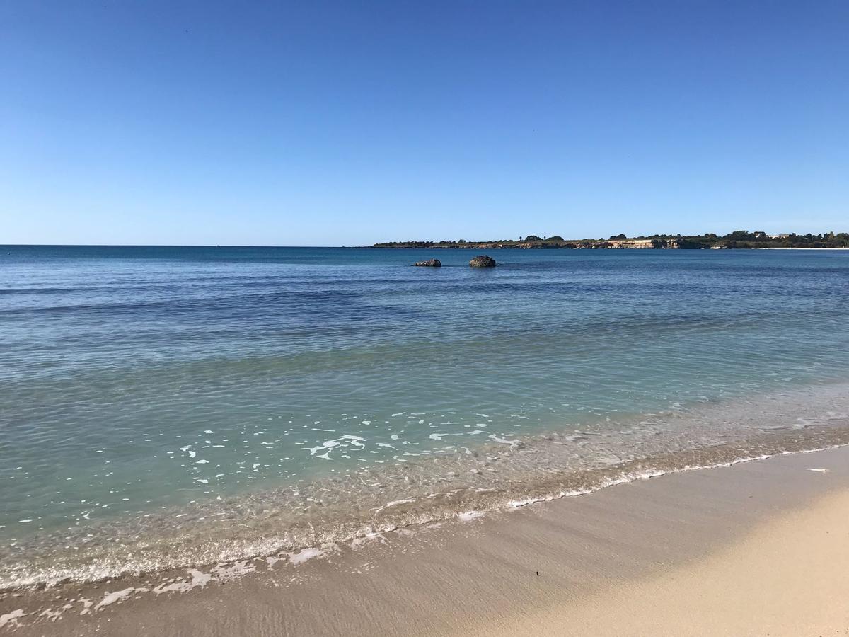 Casetta In Riva Al Mare Фонтане-Бьянке Экстерьер фото